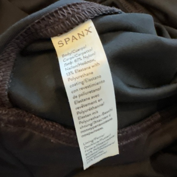 Spanx SPANXshape Faux Leather Leggings Sz S Black Compression Flattering - Picture 6 of 7